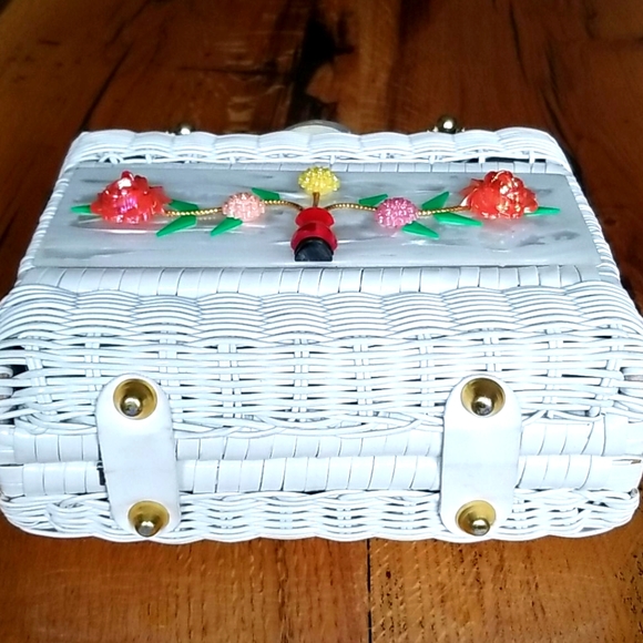 Vintage Princess Charming by Atlas Woven Wicker Rattan Floral Design Box Handbag - Picture 10 of 16